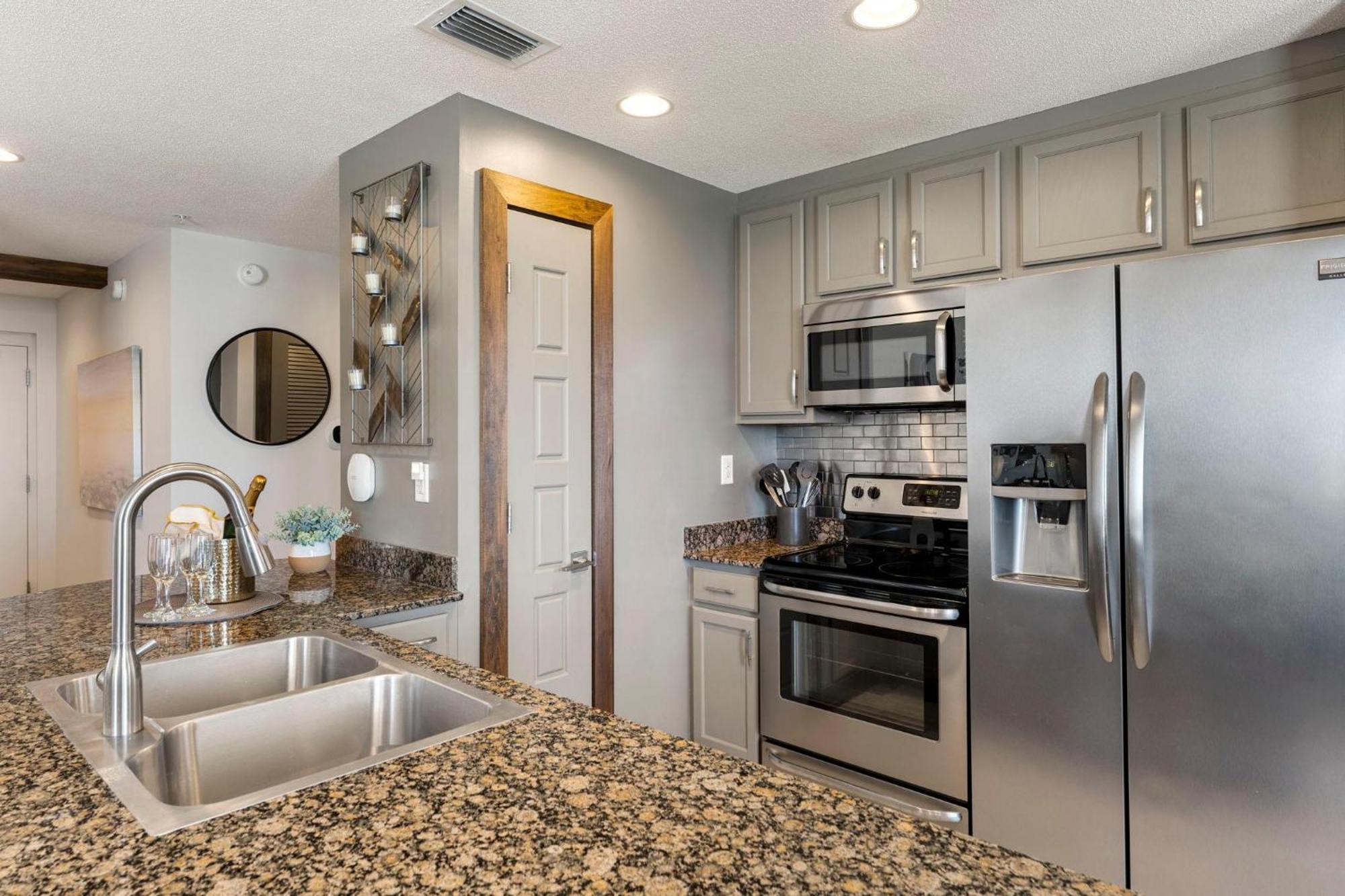 707 Sterling Reef *